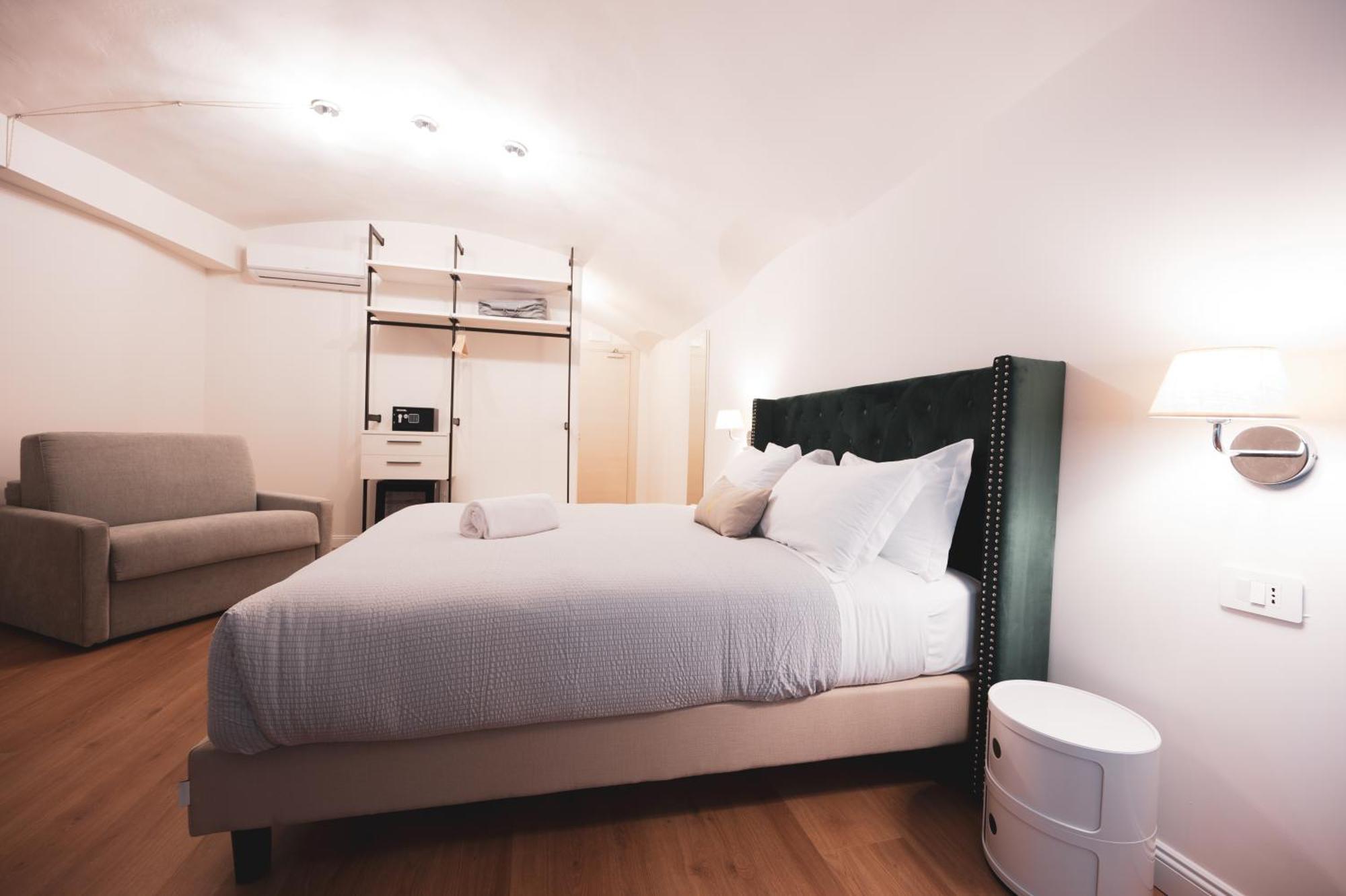 Carlo Felice Boutique Hotel 3*